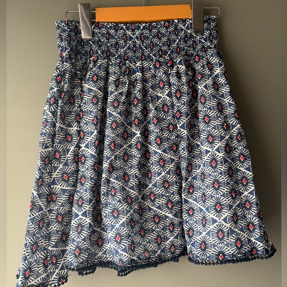 NWT Old Navy size XS Blue Floral Mini Skirt Size Stretchable with liner - Picture 1 of 5